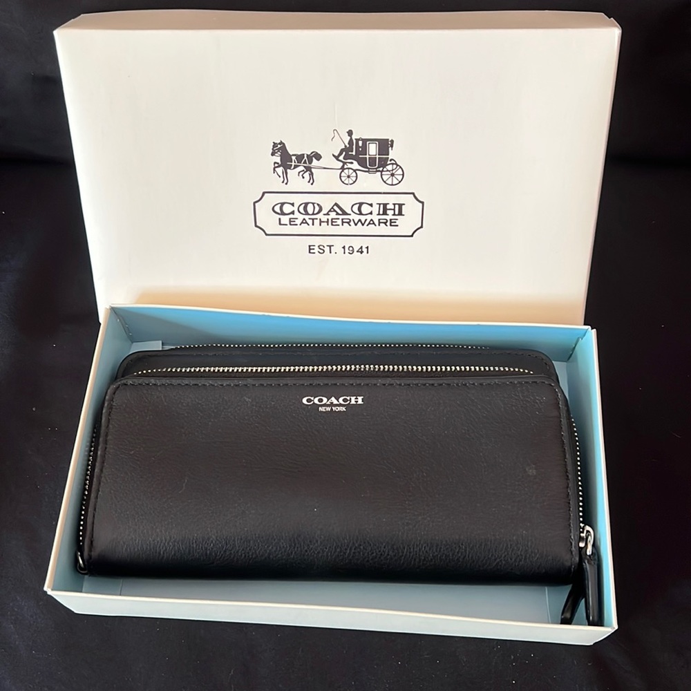 Coach Black Eecker leather zip